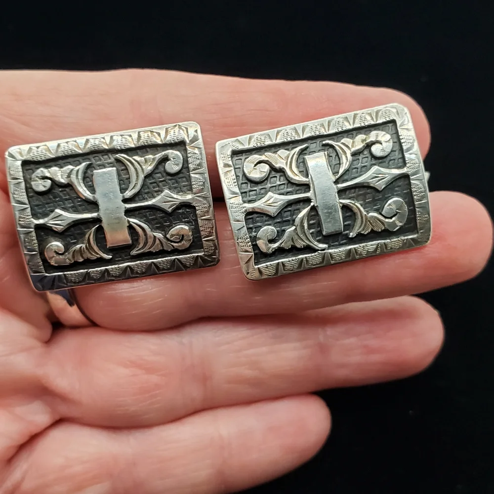 Vintage Signed Mexican Sterling Cufflinks Carved Oxidized Fancy Classic Large